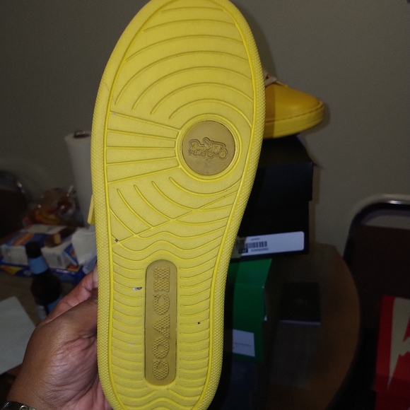 Coach yellow sneakers - Picture 4 of 5